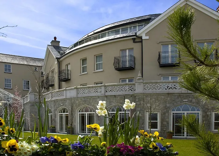 Step House Hotel